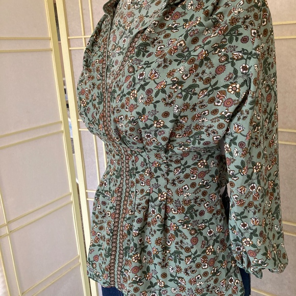 Peplum Floral Blouse with Sash - Picture 6 of 13